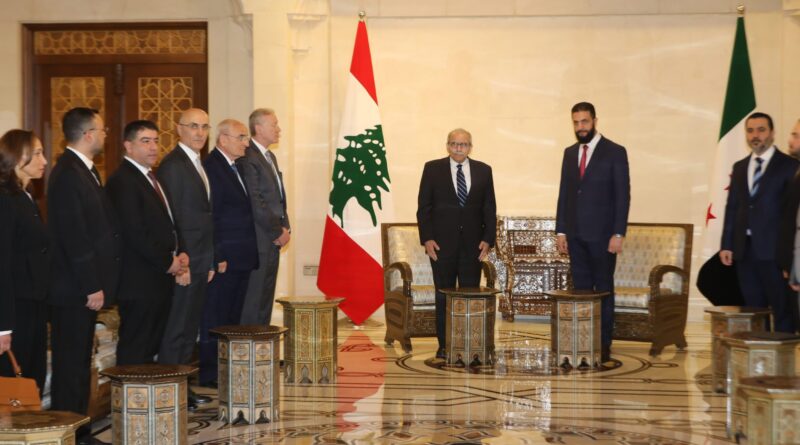 زار وزير الخارجية يوسف رجي سوريا مع رئيس الحكومة نواف سلام على رأس وفد ضم أيضا وزيري الدفاع ميشال منسى والداخلية أحمد الحجار، والتقوا الرئيس السوري احمد الشرع.