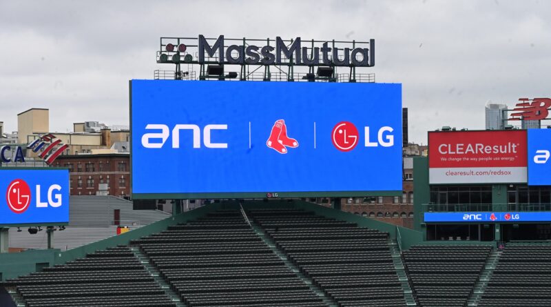 إل جي تُزوّد ​​ملعب بوسطن RED SOX بحلول عرض تجارية ضخمة